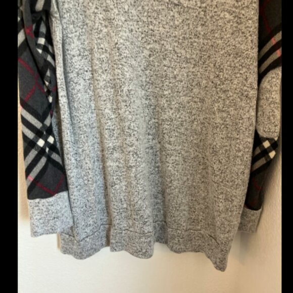 Reborn J brand lightweight sweater size XL - Picture 3 of 6